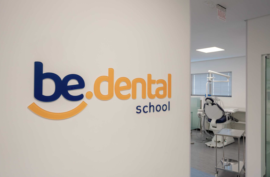 15-1787572560-be-dental-foto-dales-hoeckesfeld-0071-png.png